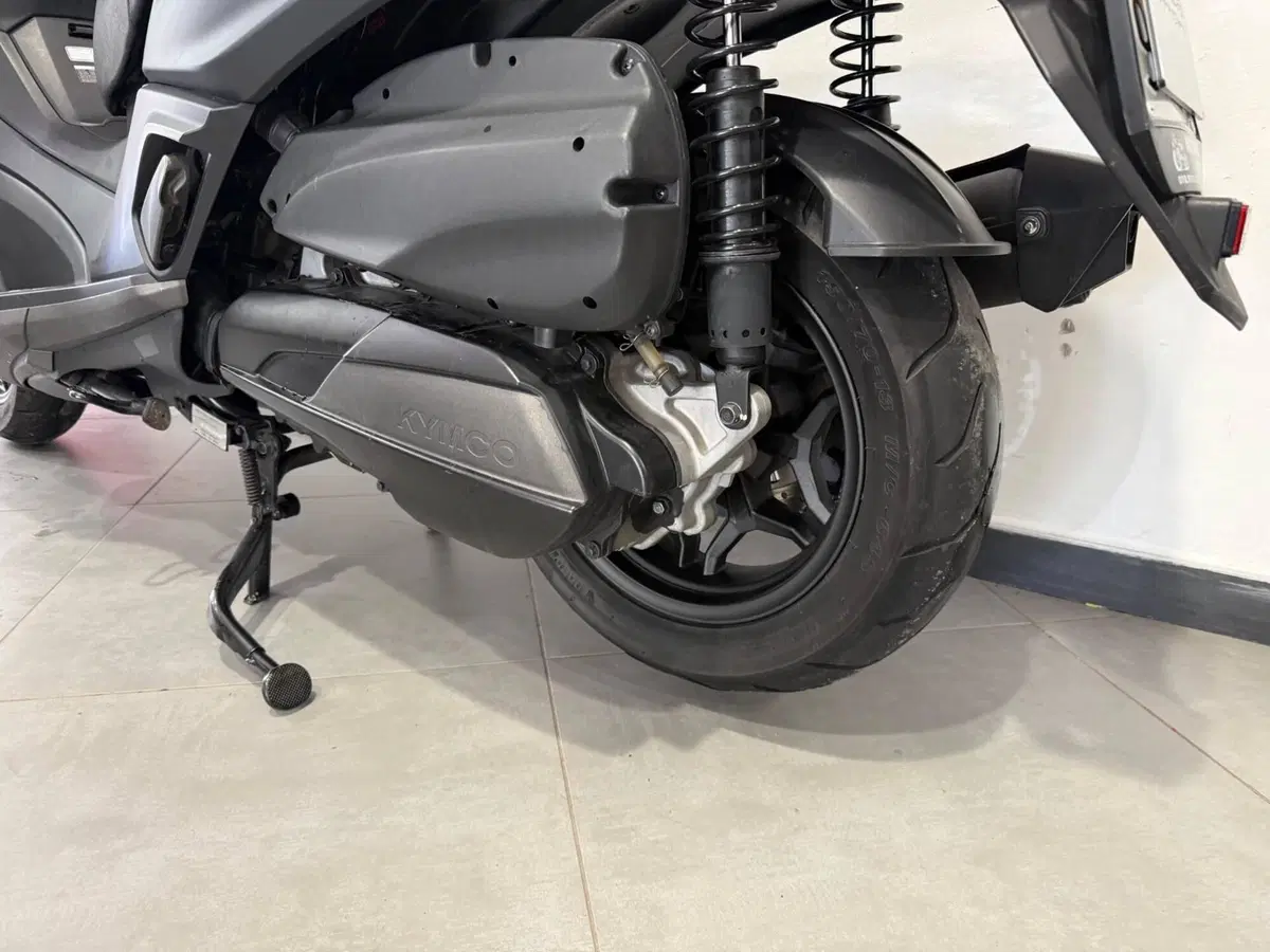 Kymco X-Town 300i City (2020) (10)