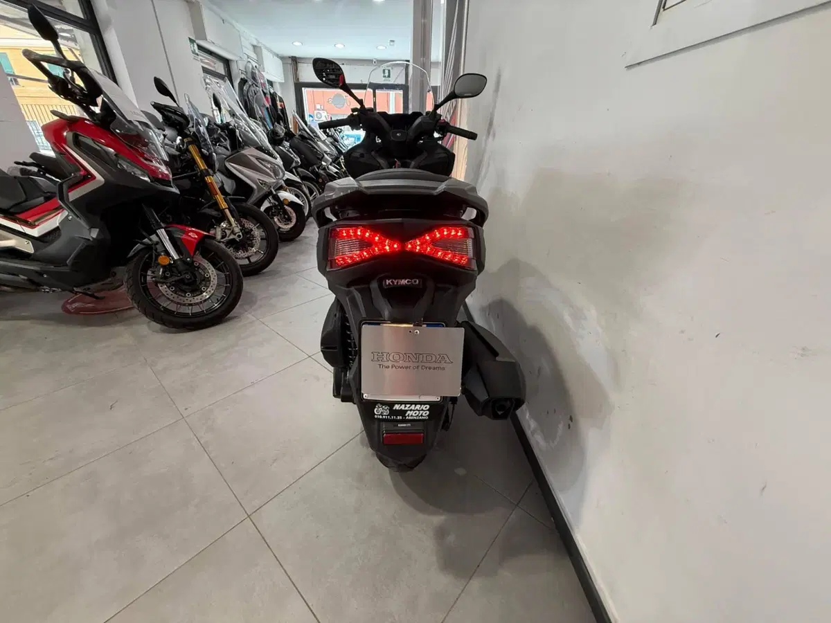 Kymco X-Town 300i City (2020) (6)