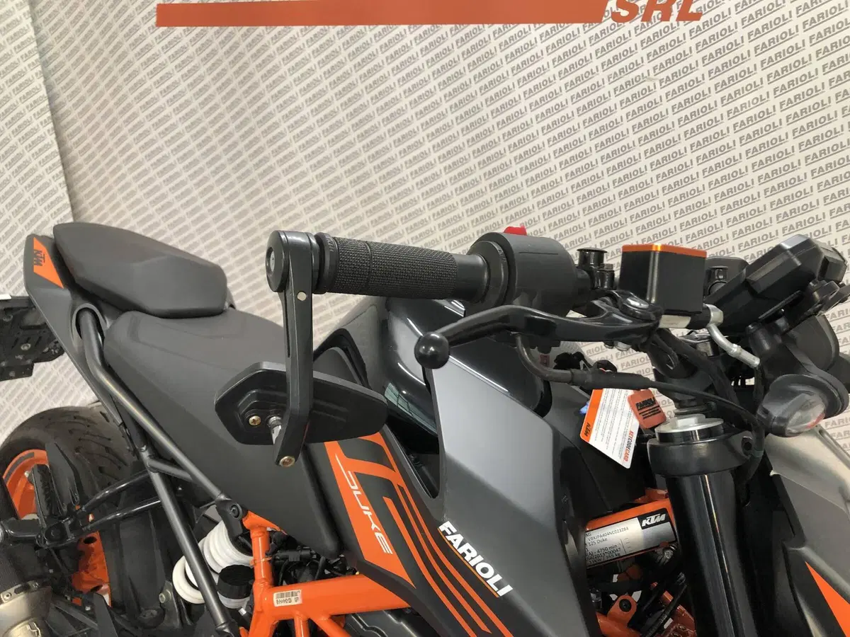 KTM 125 Duke (2021 - 23) (9)