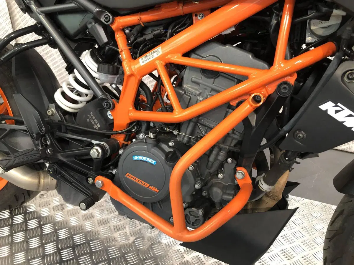 KTM 125 Duke (2021 - 23) (10)