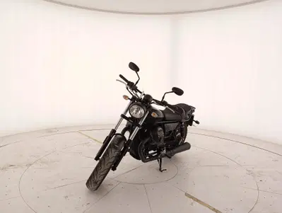 Moto Guzzi V9 Bobber (2021 - 25) usata
