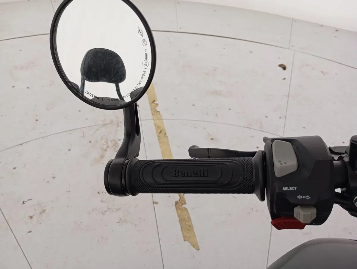 Benelli Leoncino 400 Bobber (2026) (10)