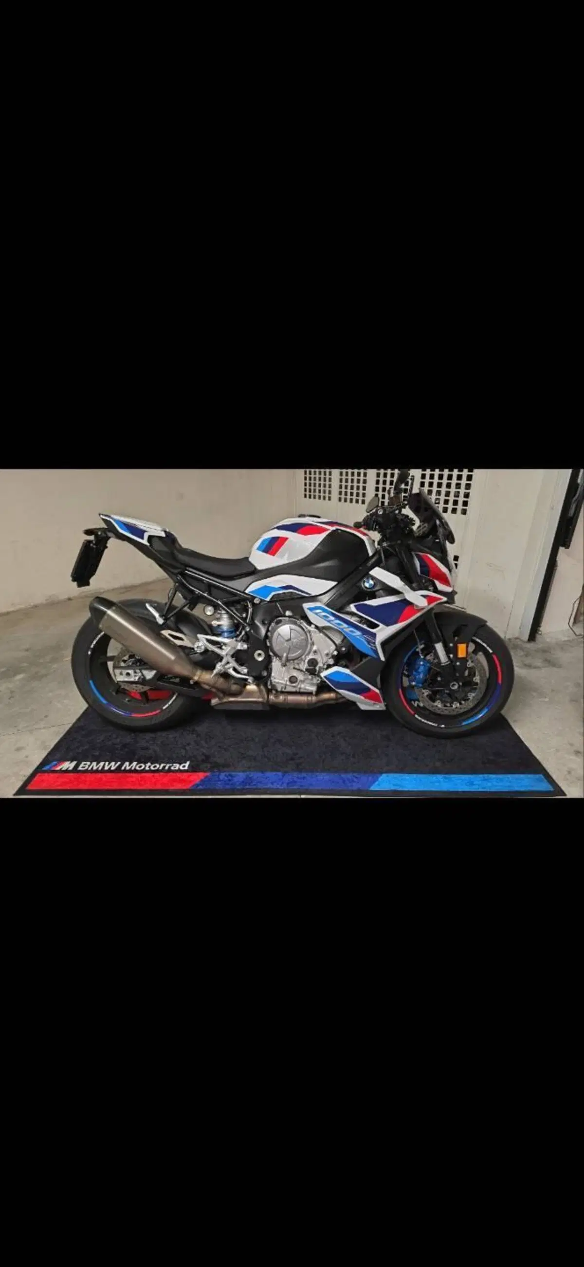 Bmw M 1000 R (2023 - 24)