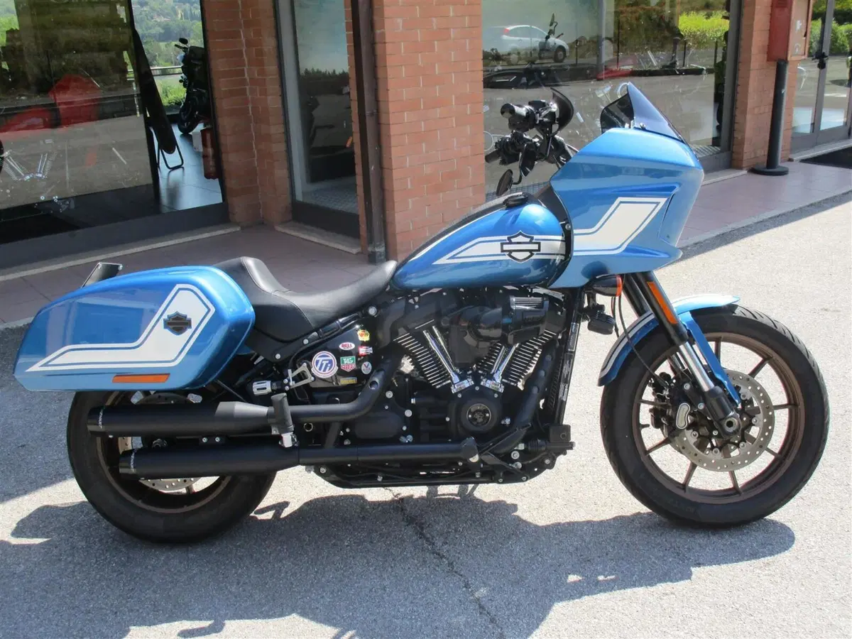 Harley-Davidson Low Rider ST Fast Johnnie Enthusiast (2023)