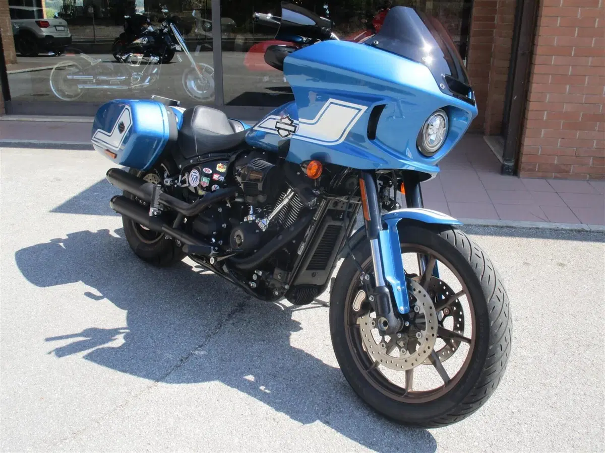 Harley-Davidson Low Rider ST Fast Johnnie Enthusiast (2023) (2)