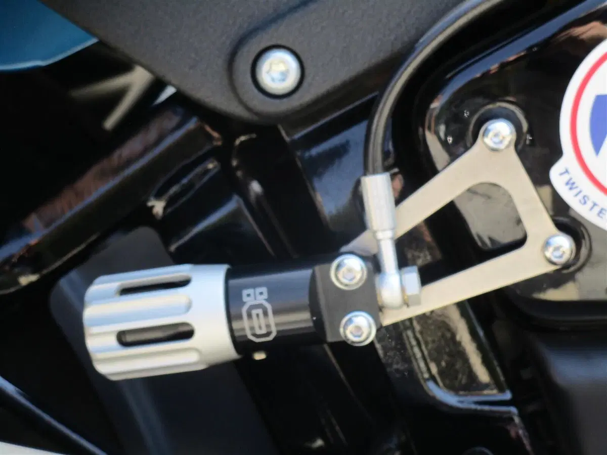 Harley-Davidson Low Rider ST Fast Johnnie Enthusiast (2023) (11)