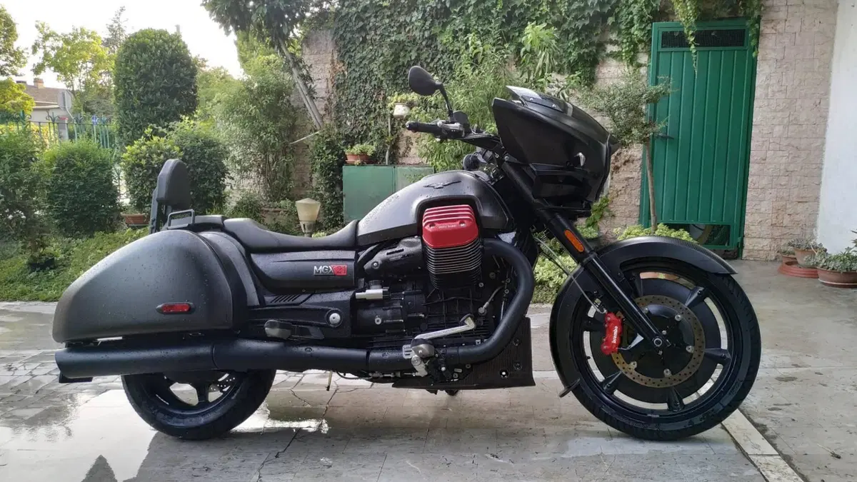 Moto Guzzi MGX 21 1400 (2016 - 20) (2)