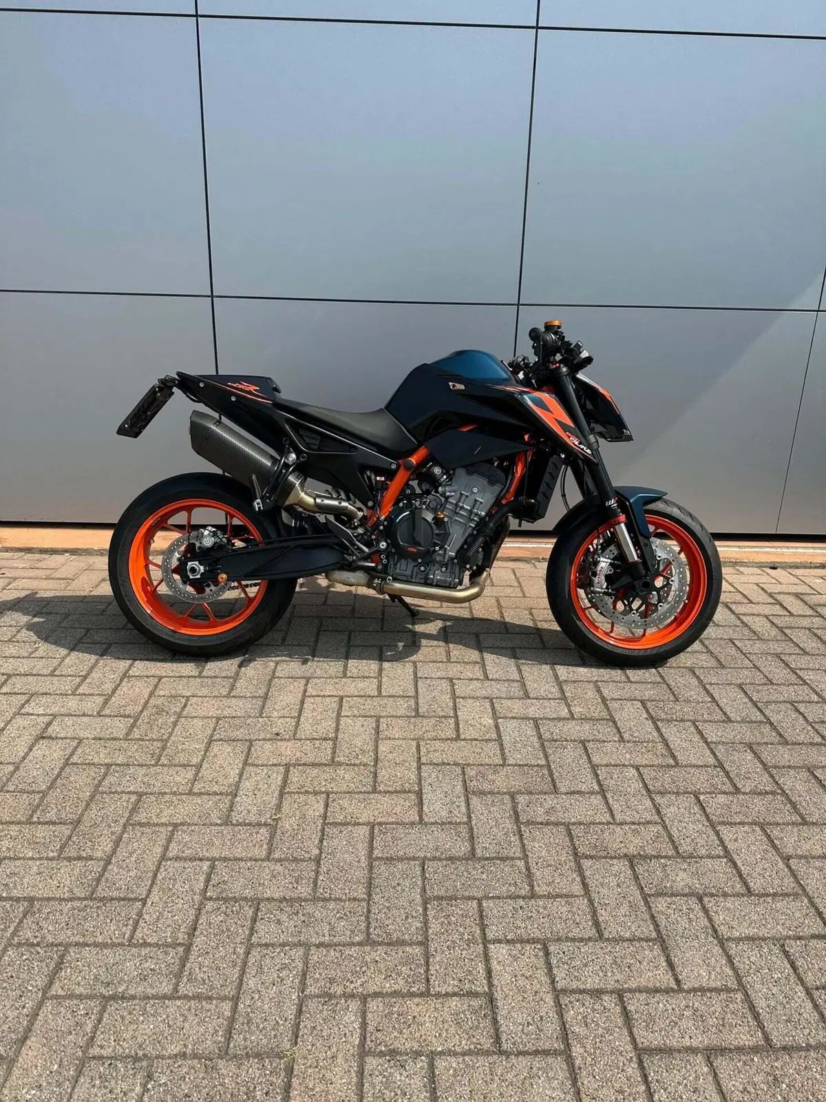 KTM 890 Duke R (2022 - 23)