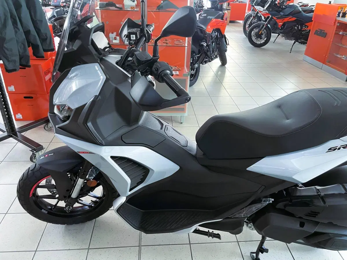 Aprilia SR GT 400 (2026)
