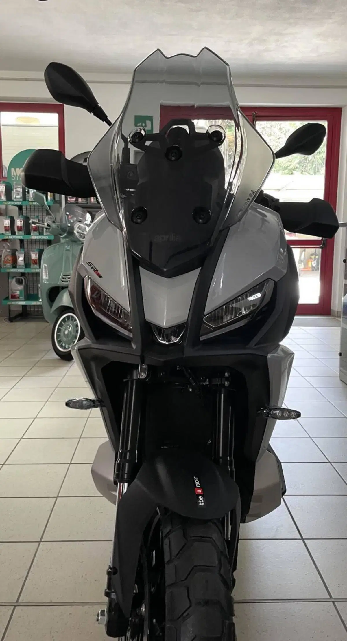 Aprilia SR GT 400 (2026) (3)