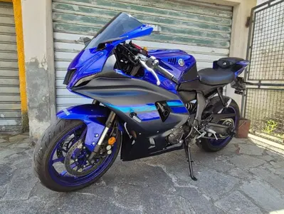 Yamaha YZF R7 (2021 - 25) usata