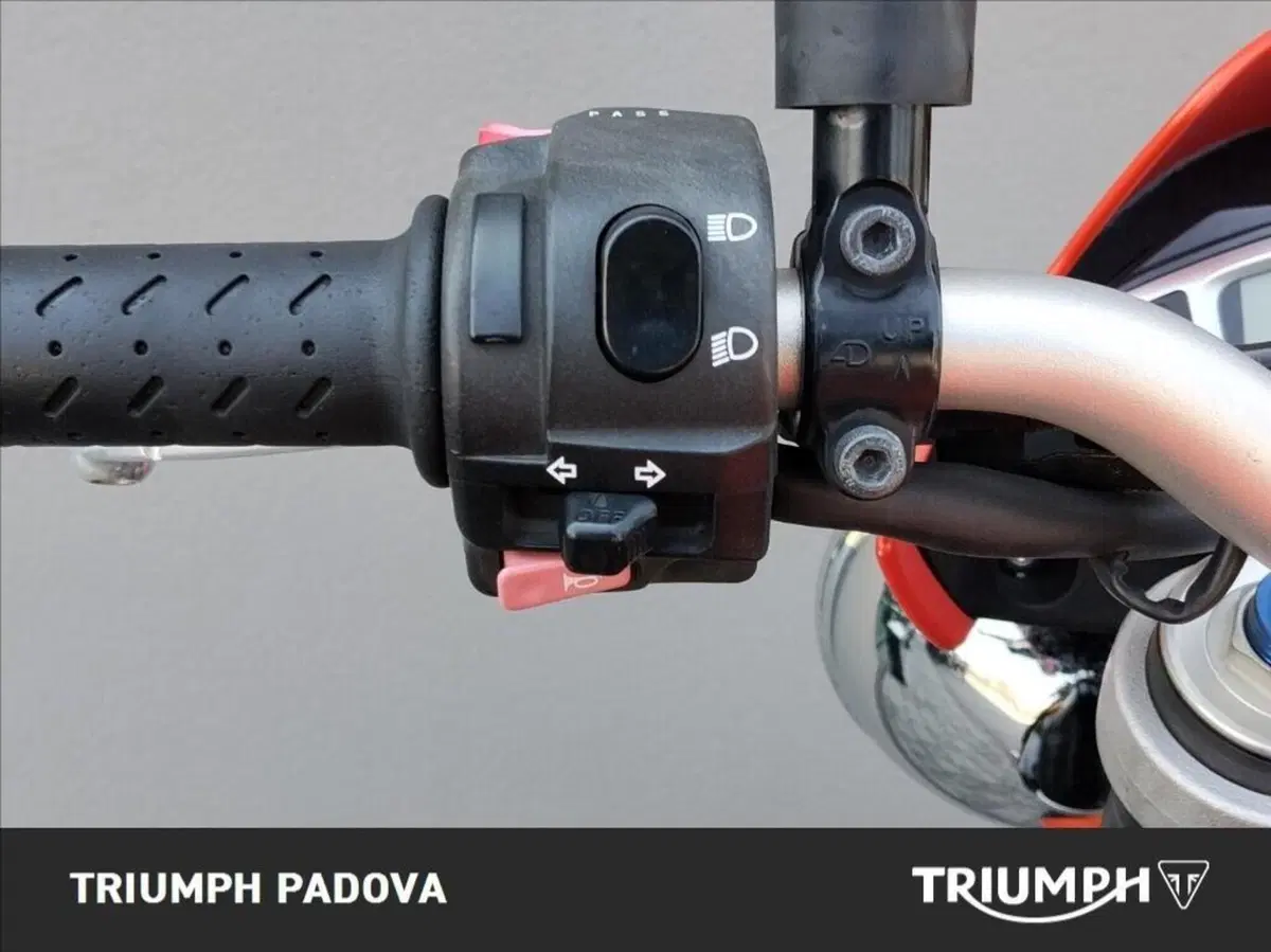 Triumph Street Triple R (2009 - 12) (12)