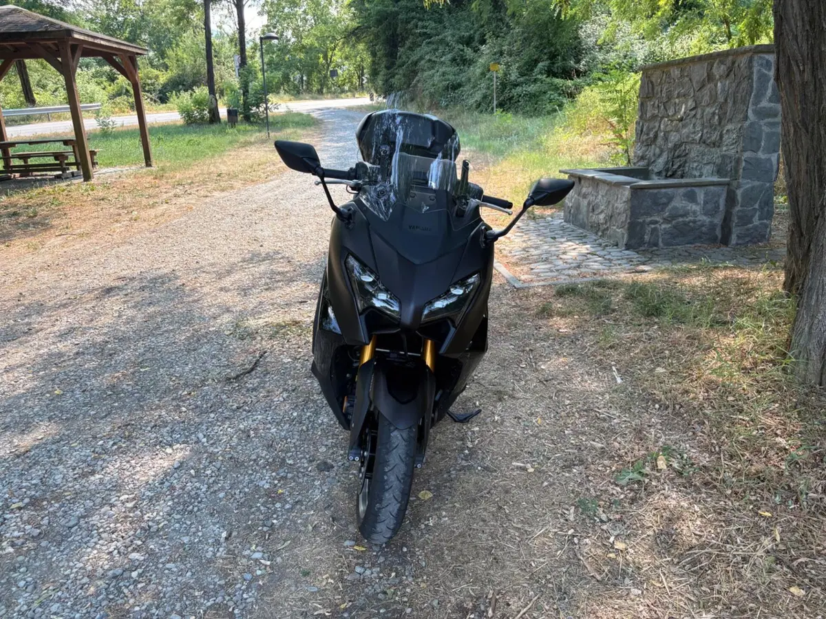 Yamaha T-Max 560 Tech Max (2025 - 26) (6)