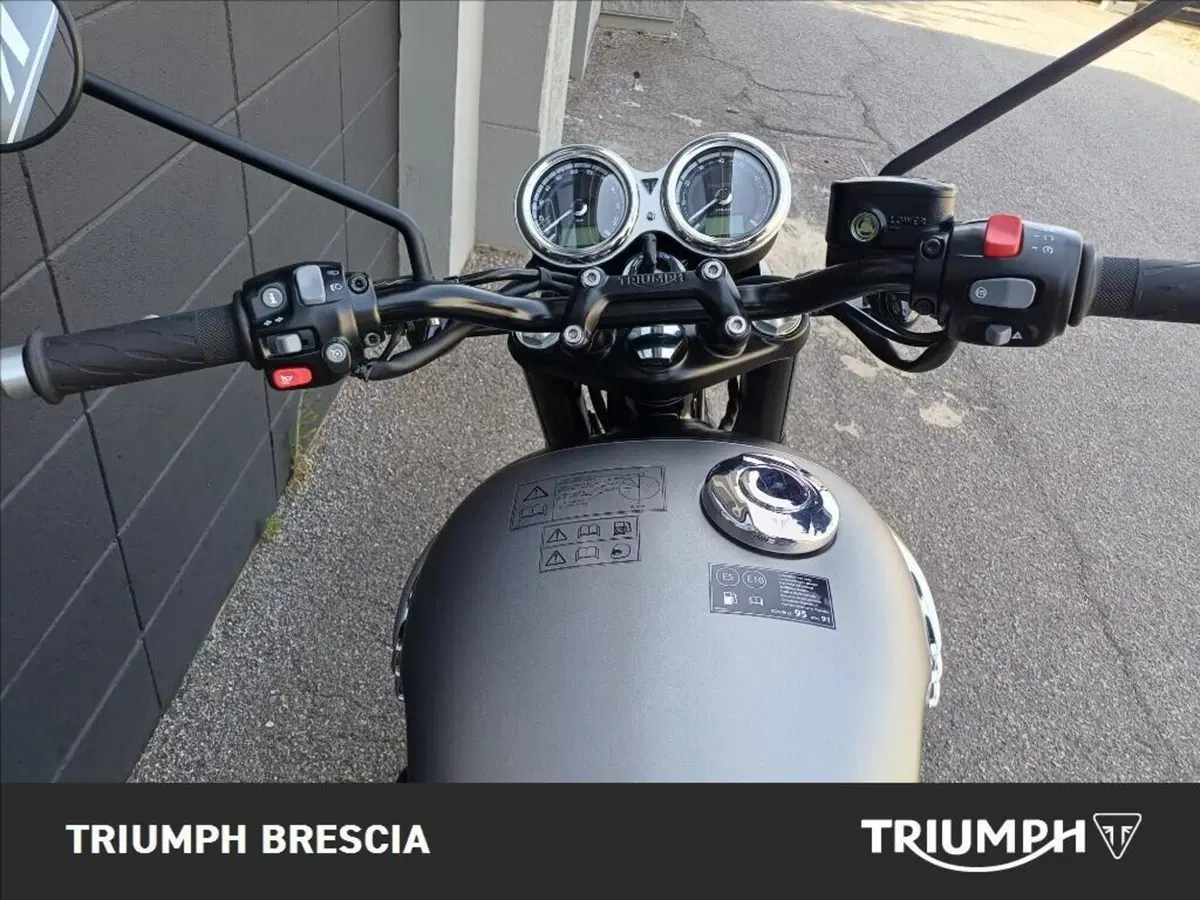 Triumph Bonneville T120 Black (2026) (8)
