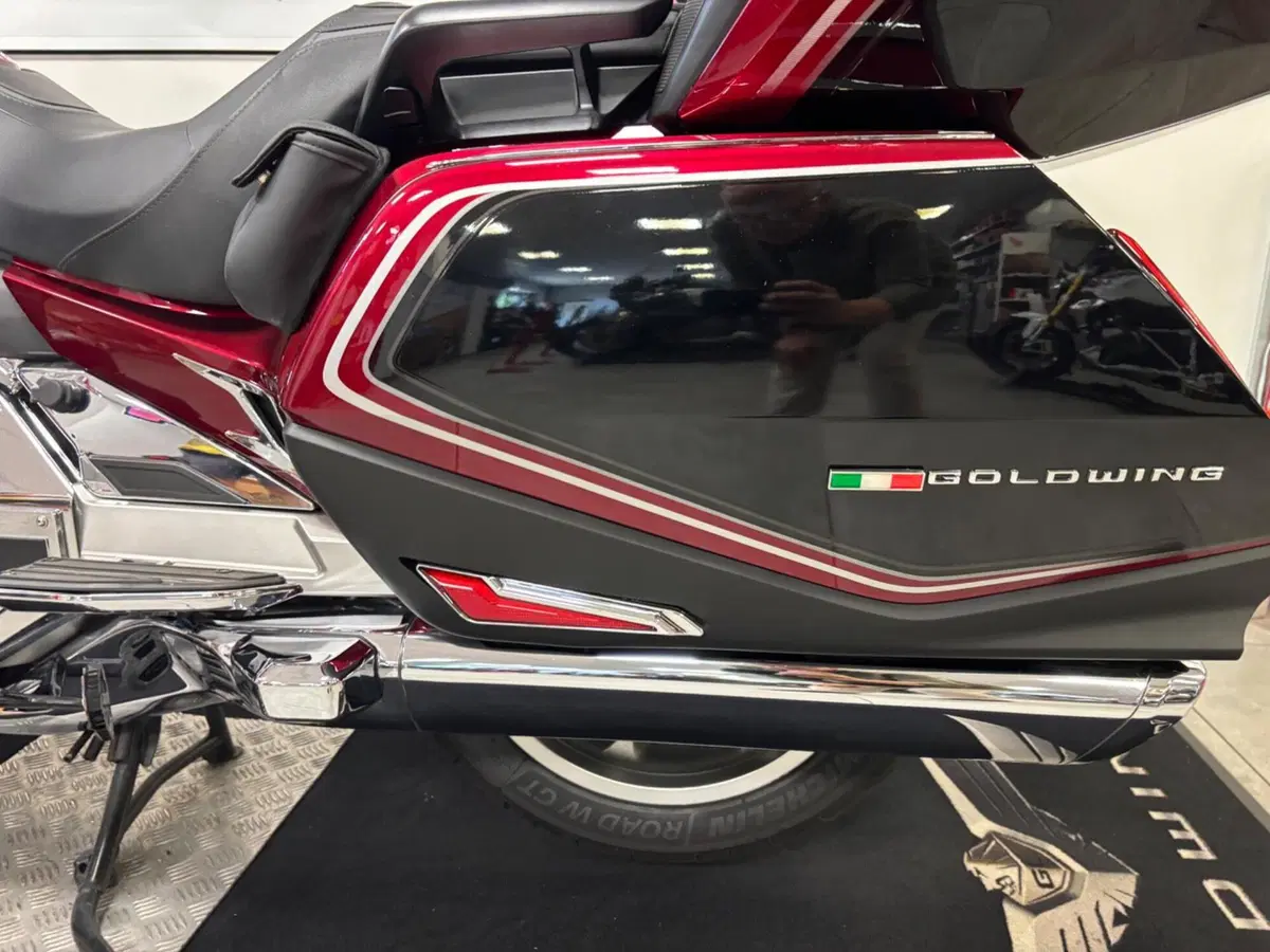 Honda GL 1800 Gold Wing Tour DTC (2018 - 20) (6)