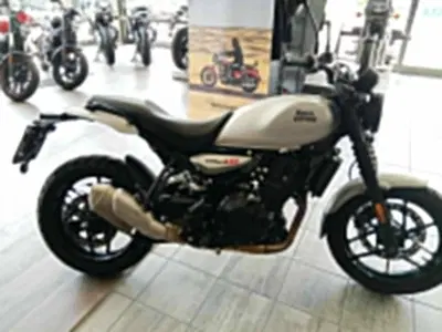 Royal Enfield Guerrilla 450 (2024 - 26) usata
