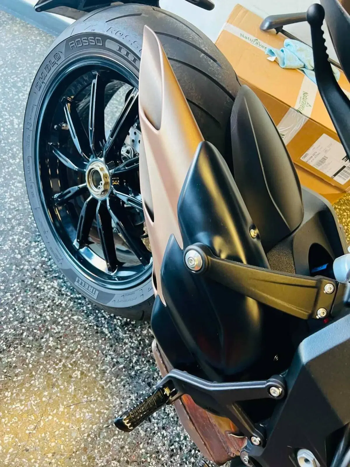 MV Agusta Dragster 800 Rosso (2021 - 23) (8)