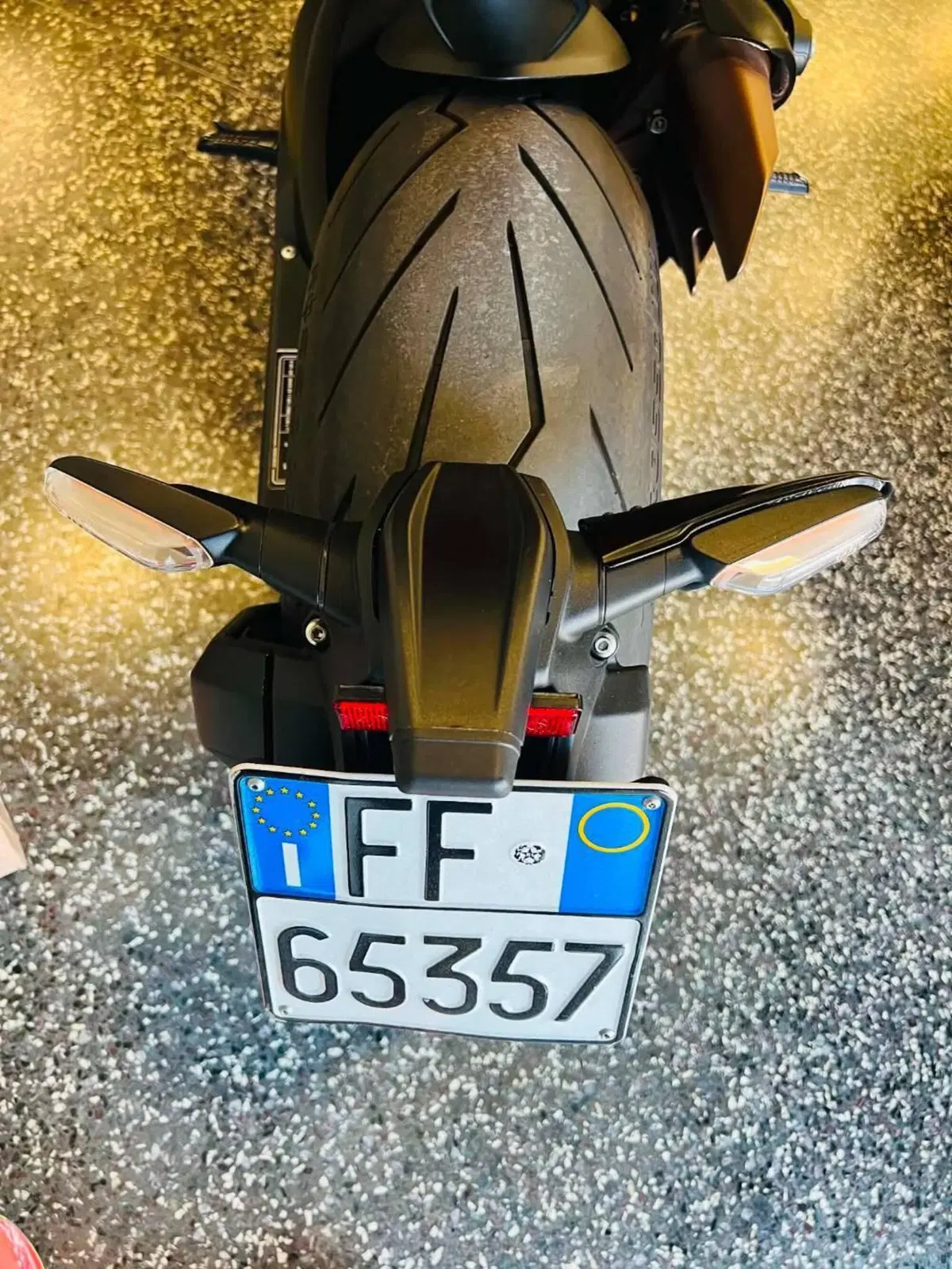 MV Agusta Dragster 800 Rosso (2021 - 23) (10)