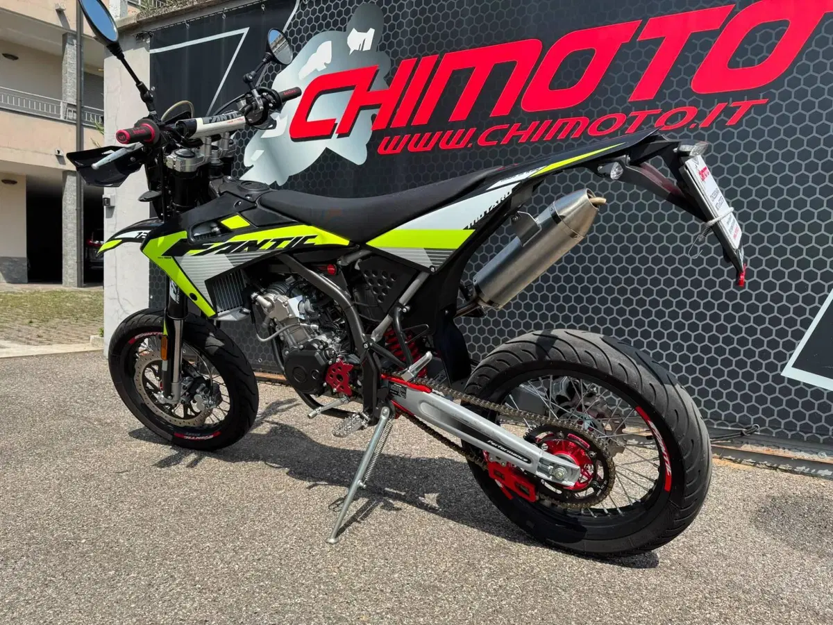 Fantic Motor XMF 125 Motard Competition 4t (2021 - 22) (5)