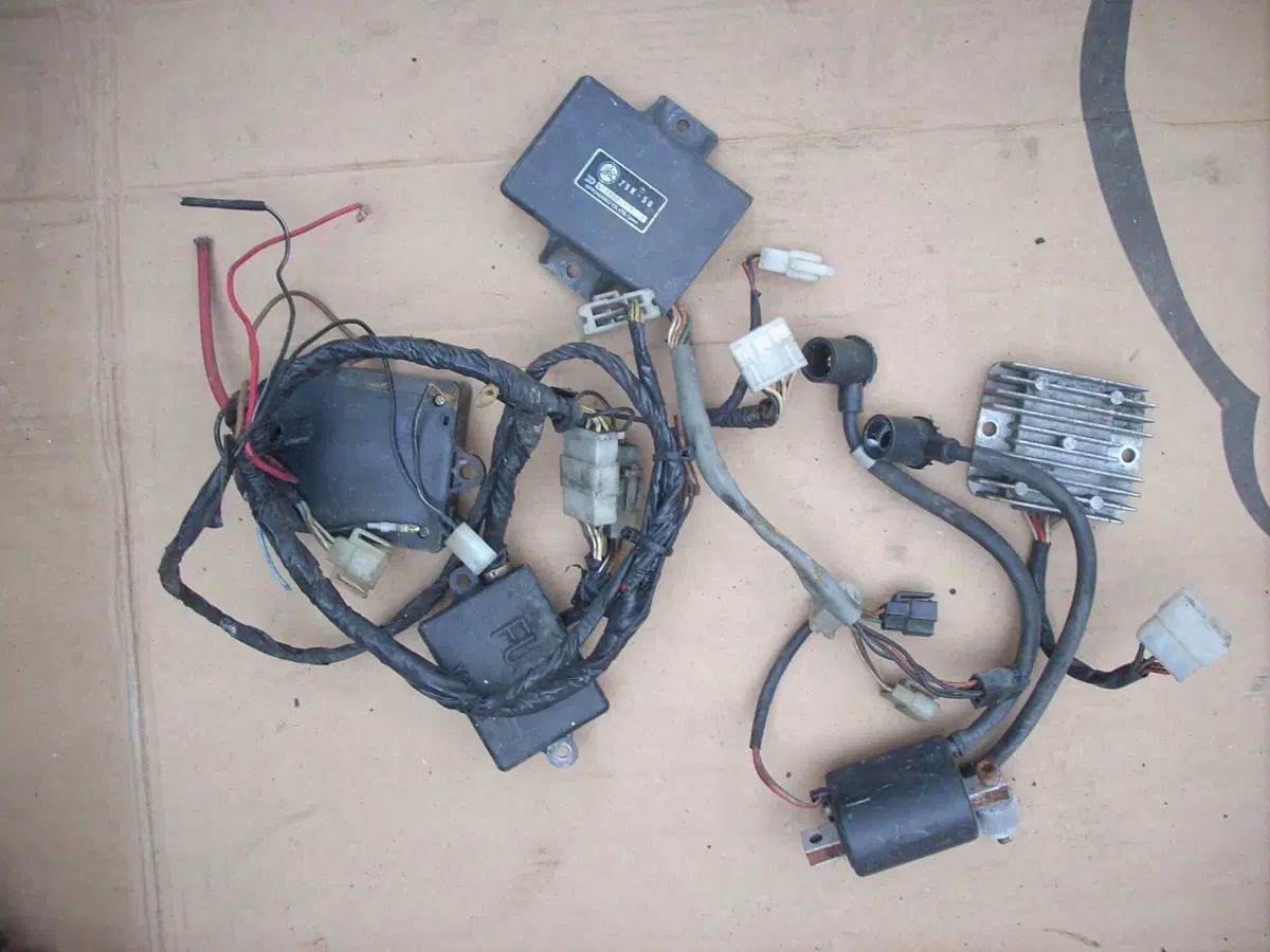 Ricambi Usati Originali Yamaha RD 350 Disponibili (8)
