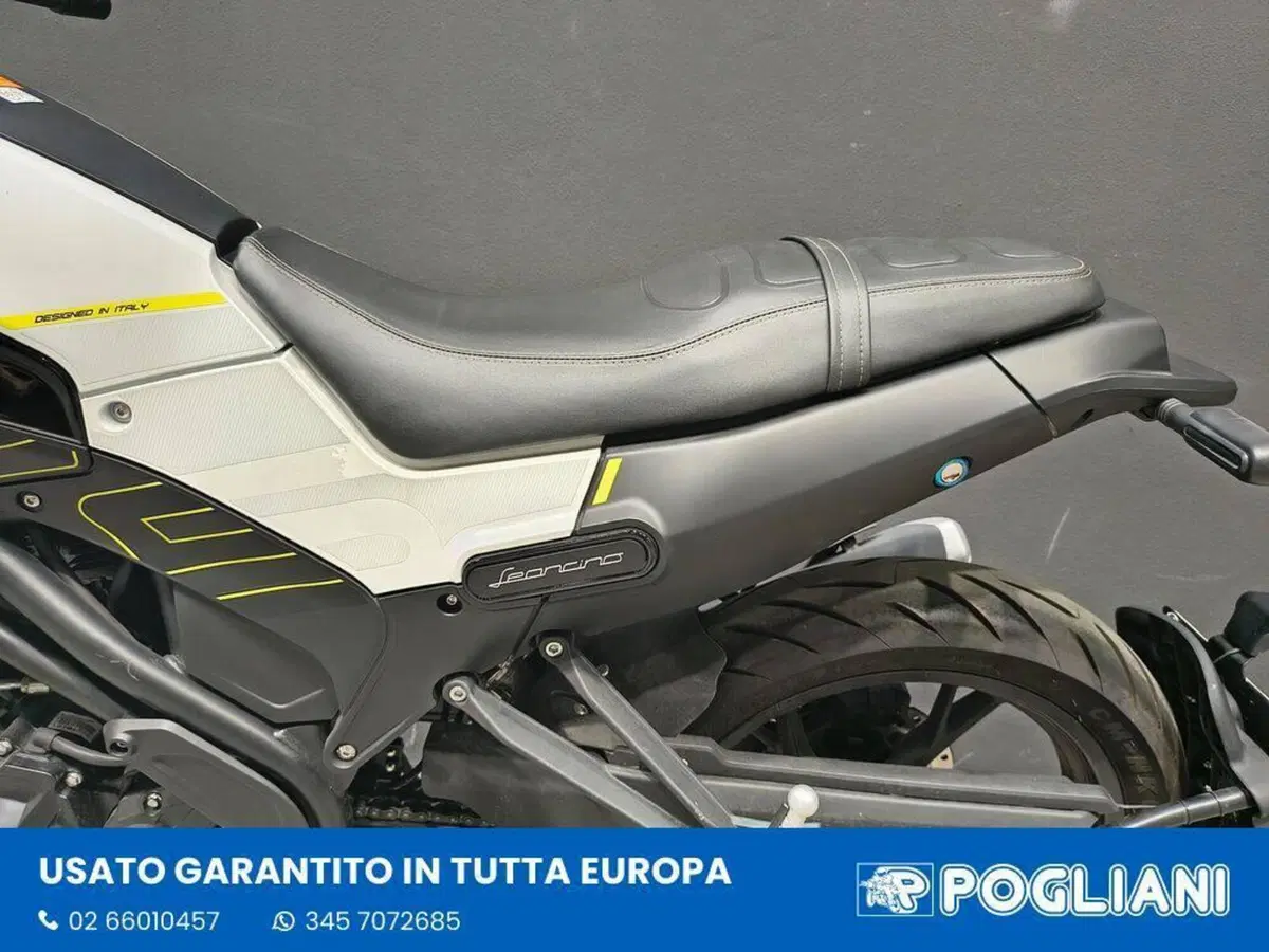 Benelli Leoncino 125 (2022 - 25) (8)