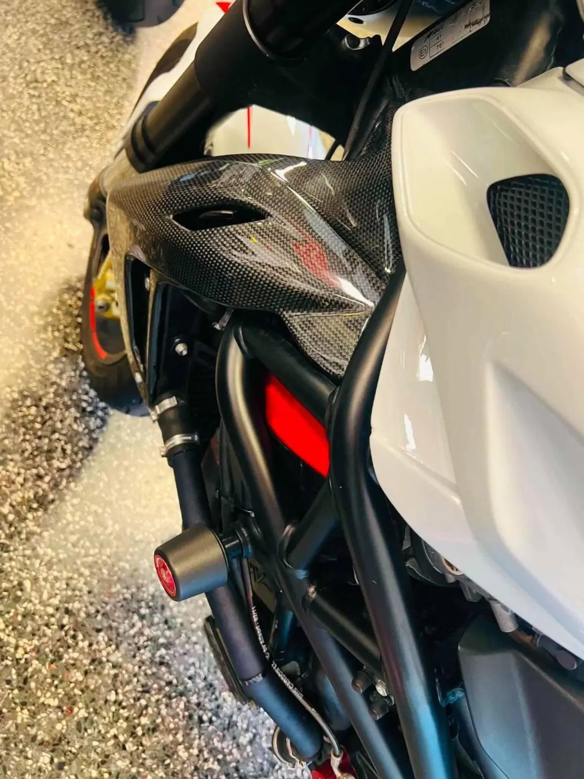 MV Agusta Brutale 1090 RR (2009 - 15) (2)