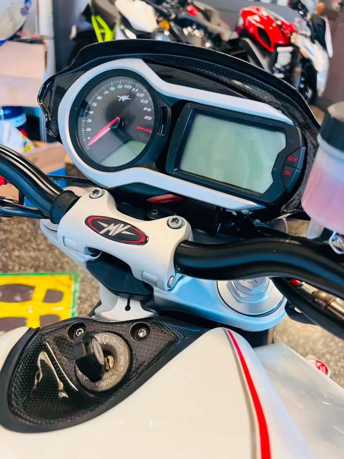 MV Agusta Brutale 1090 RR (2009 - 15) (4)