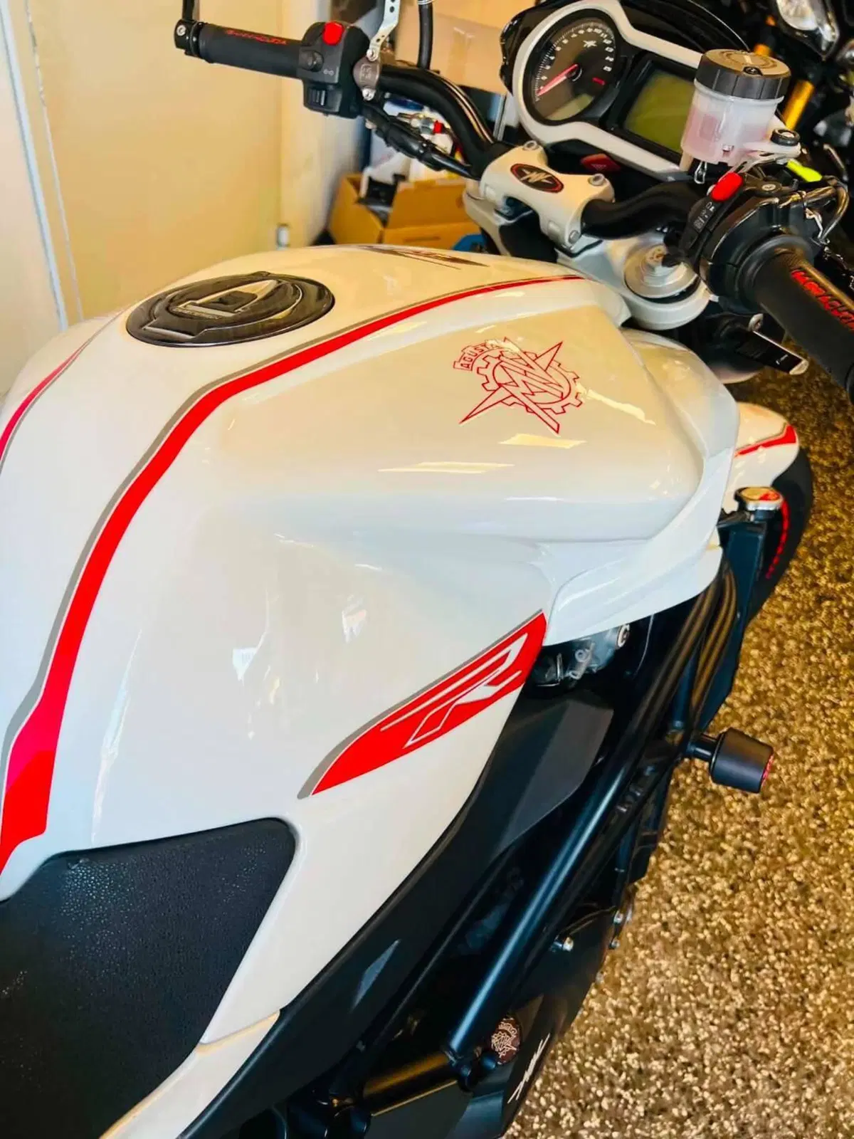 MV Agusta Brutale 1090 RR (2009 - 15) (16)