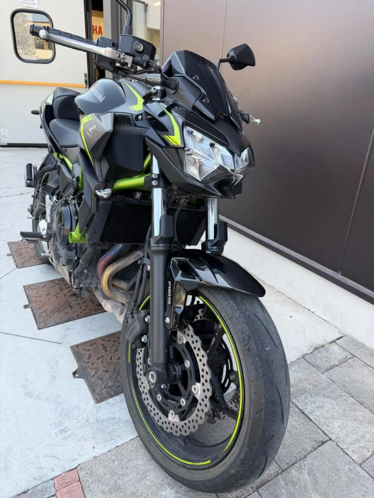 Kawasaki Z 650 (2021 - 24) (7)