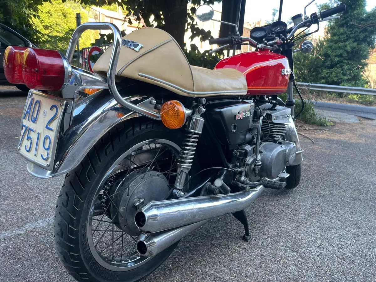 Suzuki Gt 380 (7)