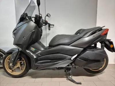 Yamaha X-Max 300 (2021 - 24) usata