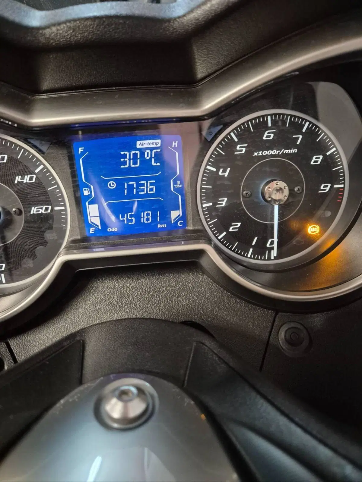 Yamaha X-Max 300 (2021 - 24) (2)