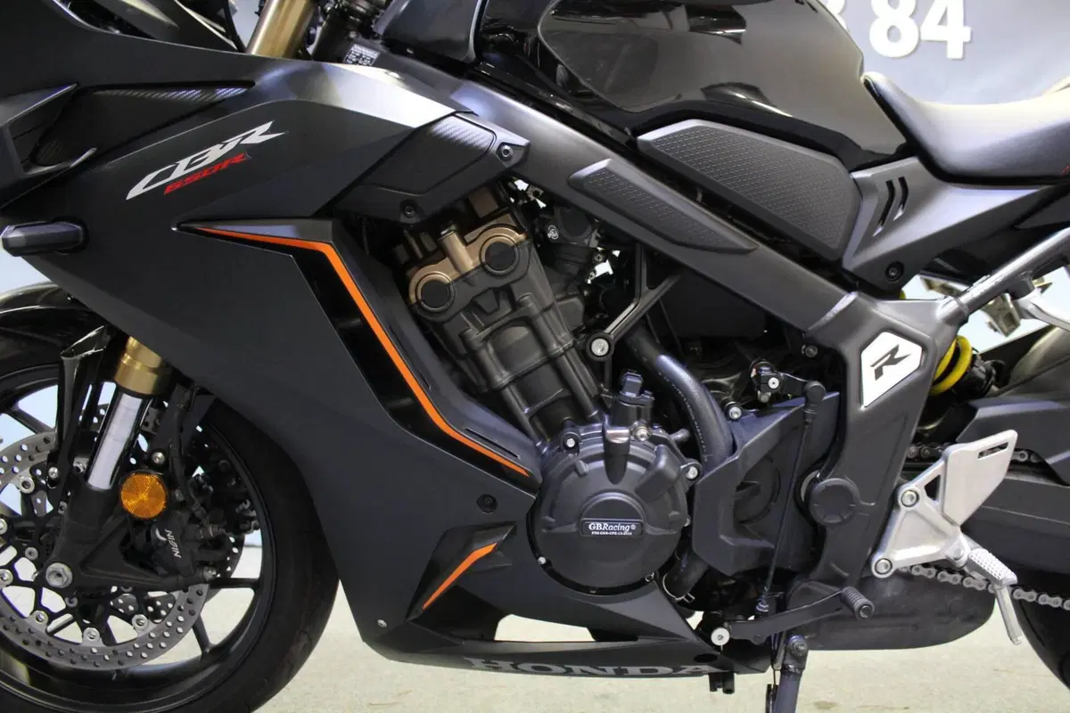 Honda CBR 650 R (2021 - 23) (16)