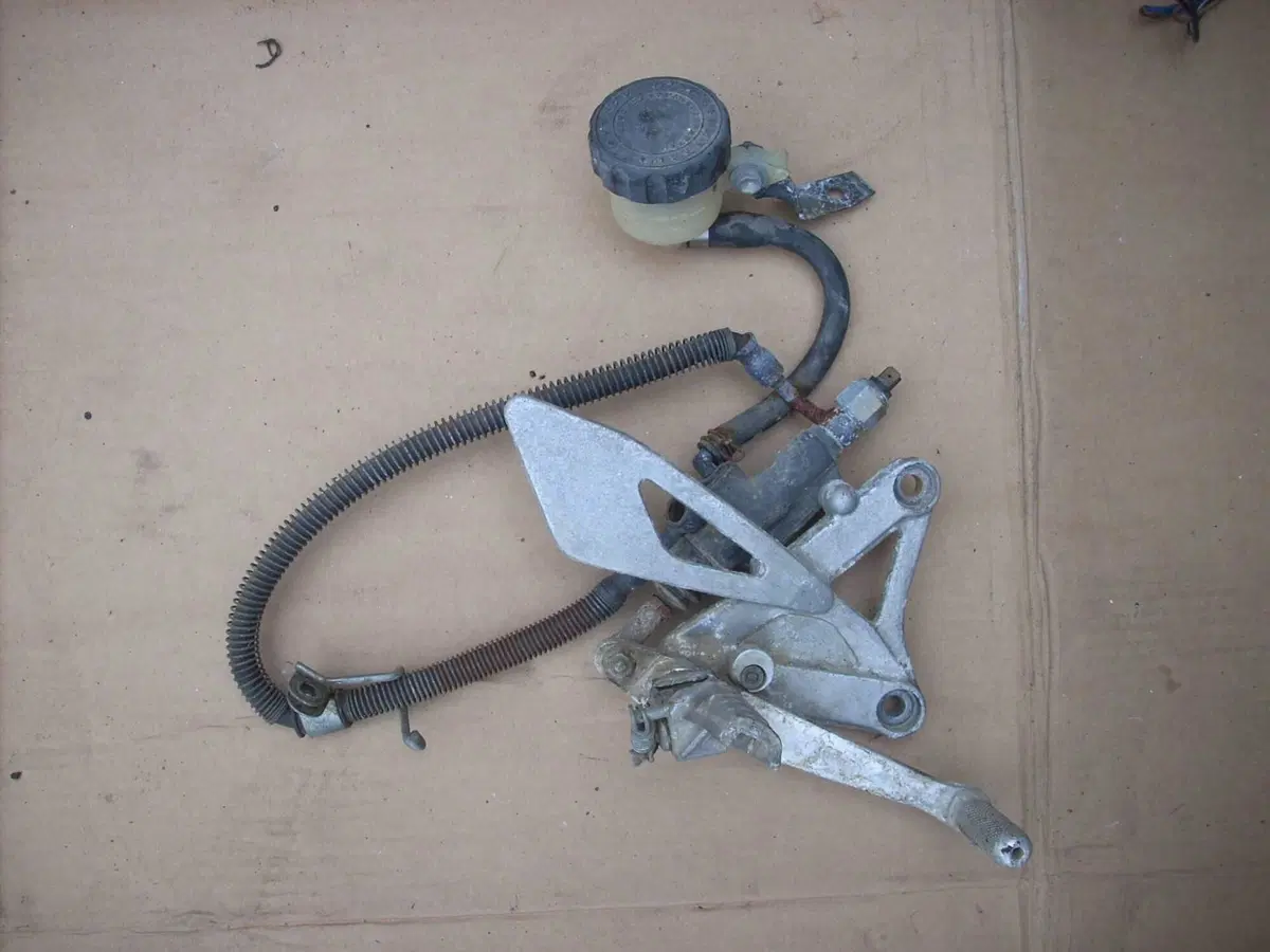 Ricambi Usati Originali Yamaha TZR 125 2T (4)