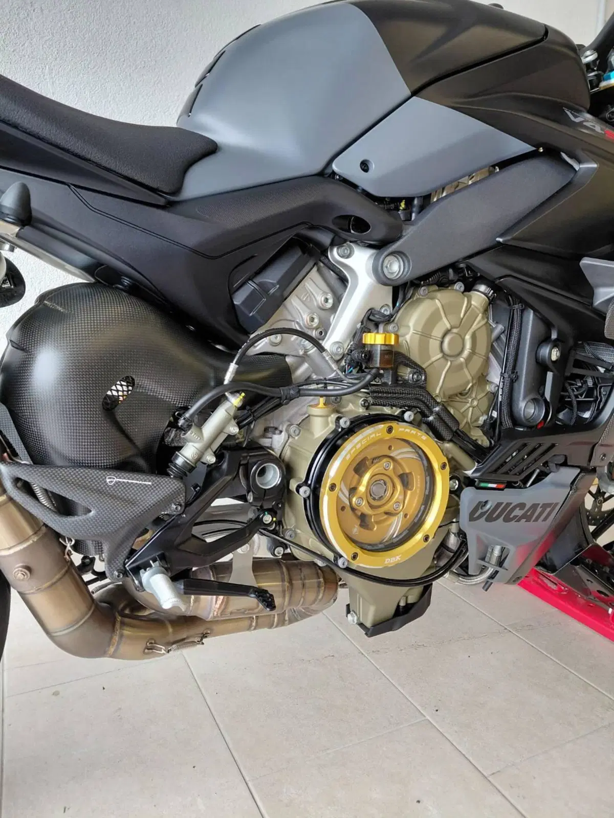 Ducati Streetfighter V4 S (2023 - 24) (3)