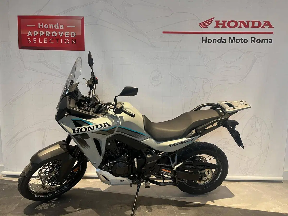 Honda Transalp XL750 (2026) (2)