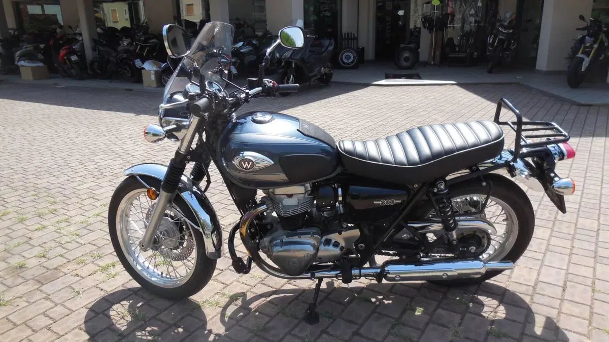 Kawasaki W 800 (2021 - 26) (3)