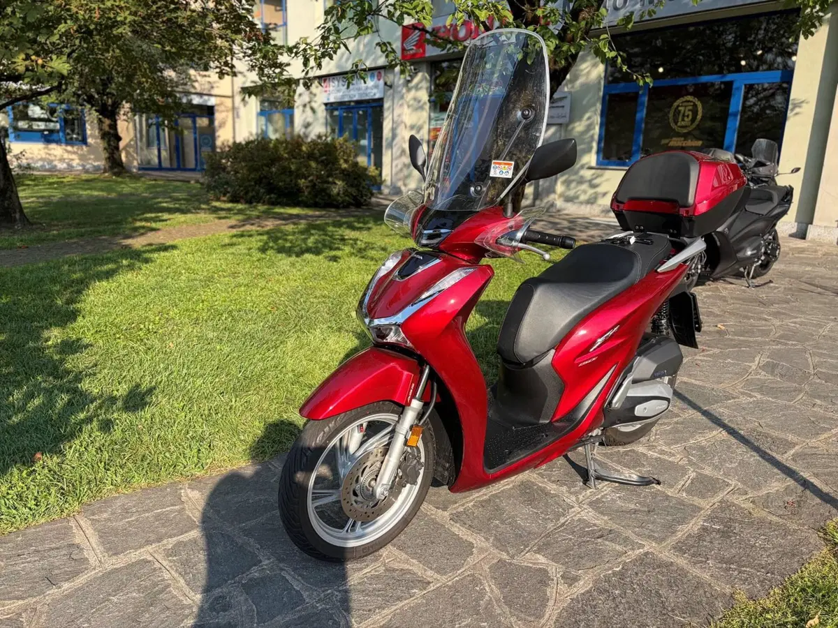 Honda SH 150i (2020 - 23) (2)