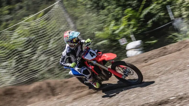 Honda CRF 450R 2027: c'&egrave; una nuova regina nel mondo off road? [VIDEO e GALLERY]]