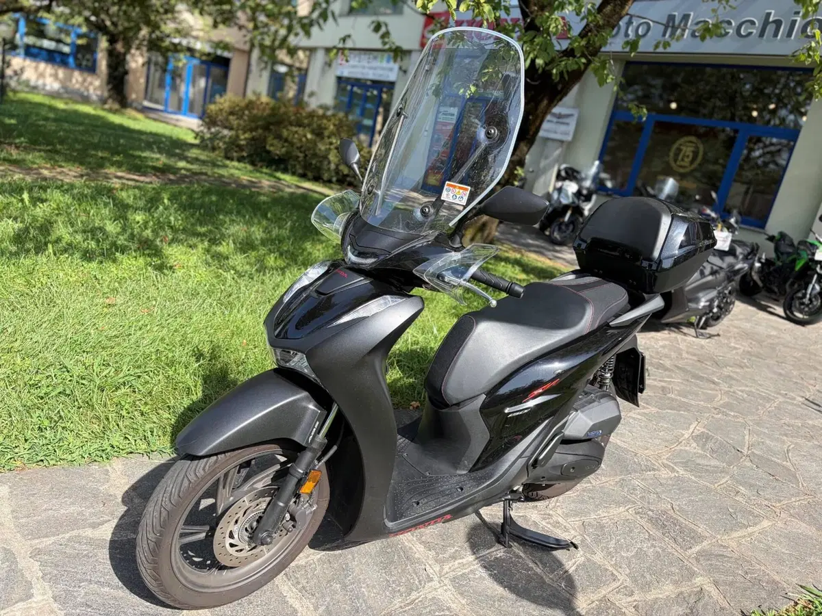 Honda SH 150i Sport (2024 - 25) (2)