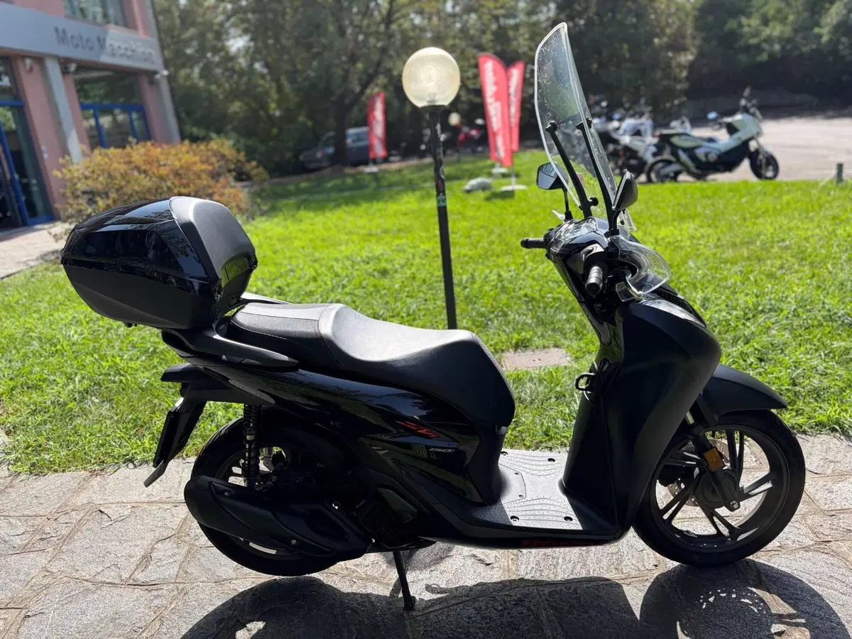 Honda SH 150i Sport (2024 - 25) (5)