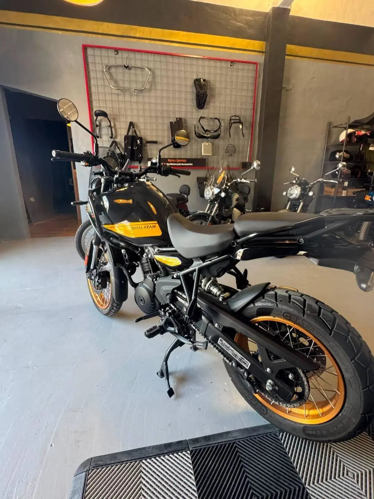 Royal Enfield Himalayan 450 (2024 - 26) (3)