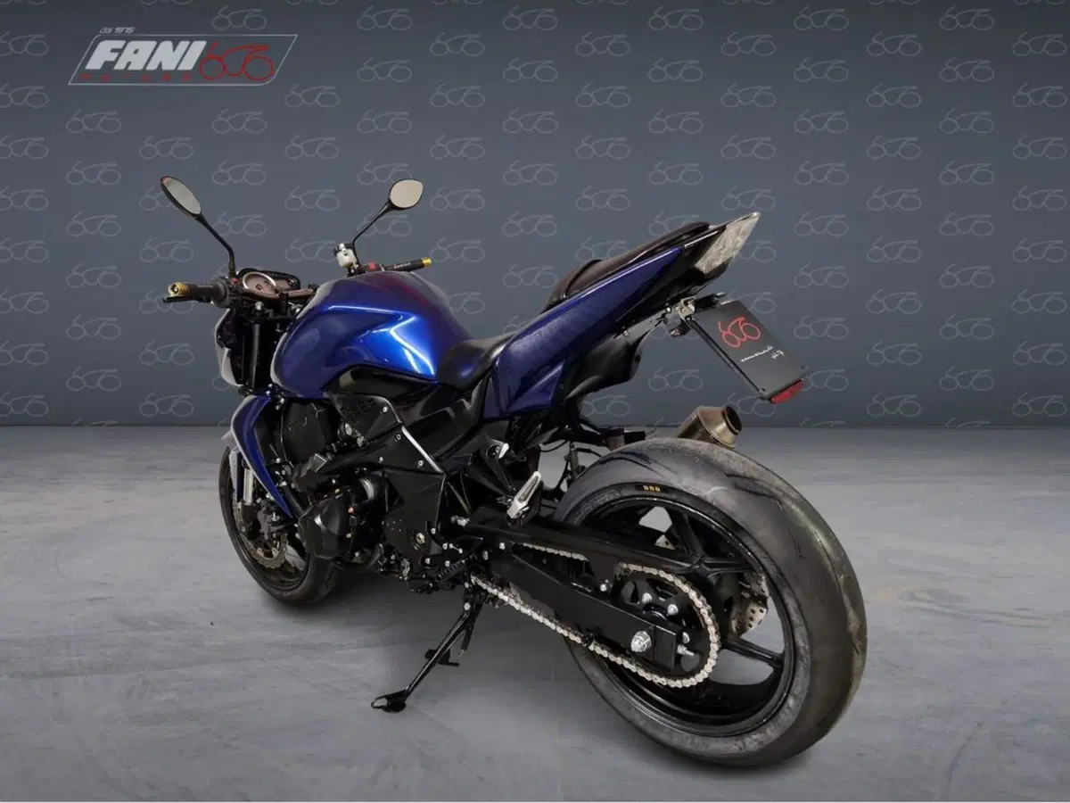 Kawasaki Z 750 (2007 - 14) (4)