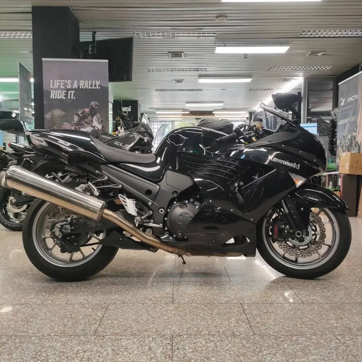 Kawasaki ZZR 1400 (2006 - 11) (5)
