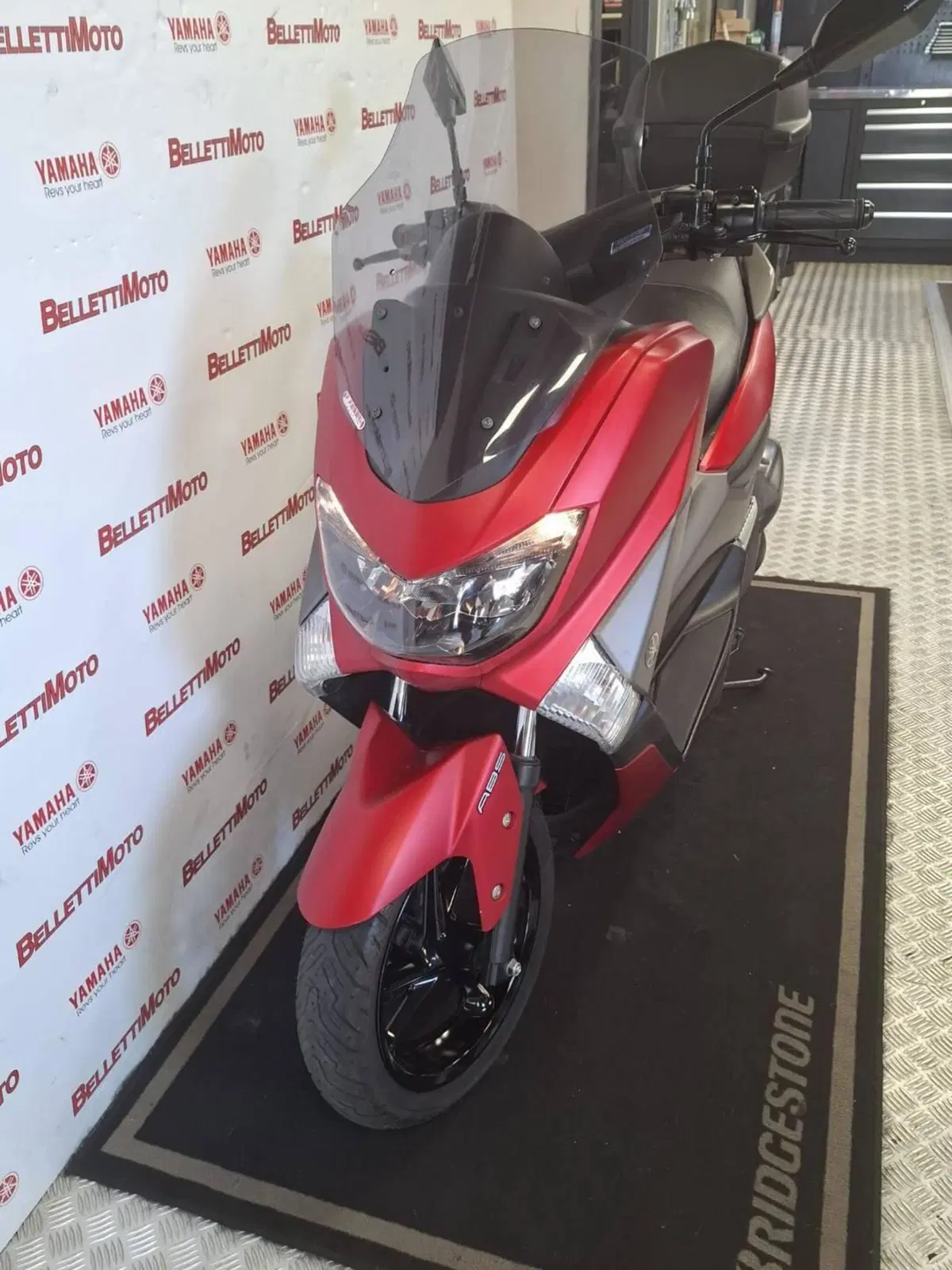 Yamaha N-Max 155 (2017 - 20) (2)