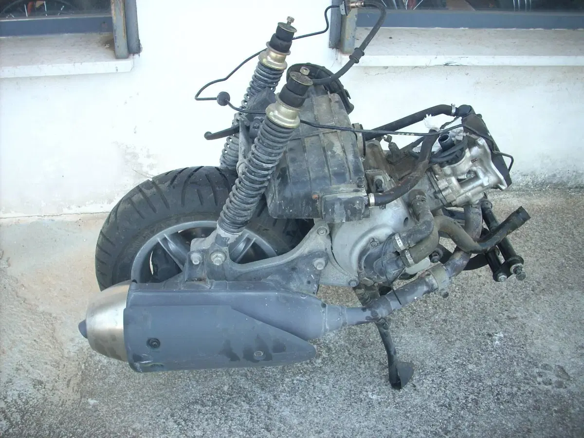 Motore Completo Usato Originale Piaggio X9 180 Ama (2)