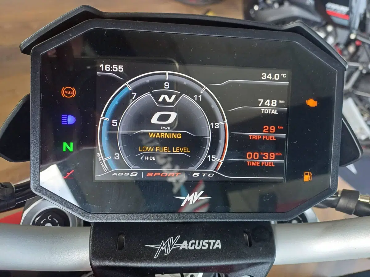 MV Agusta Brutale 800 (2026) (3)