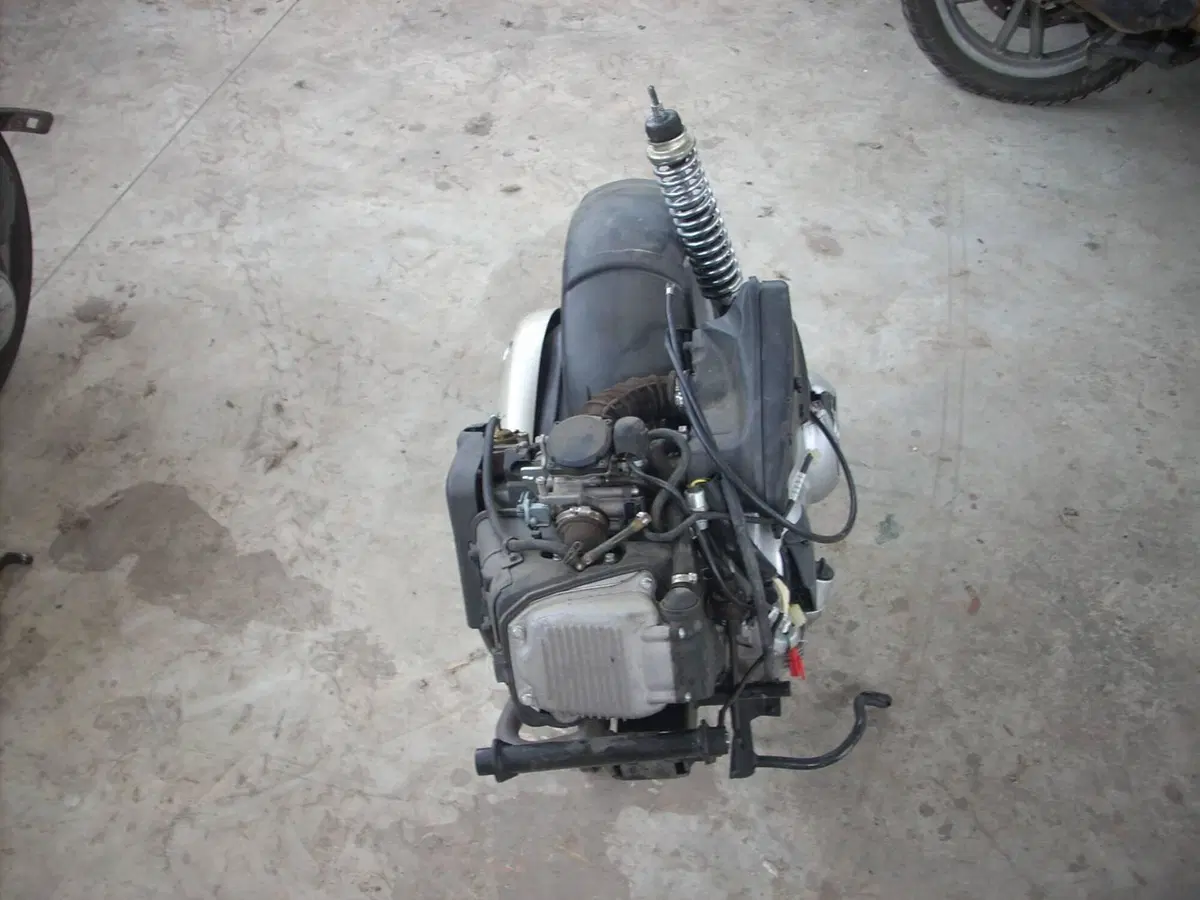Ricambi Usati Originali Piaggio Liberty 150 MOC (T (9)