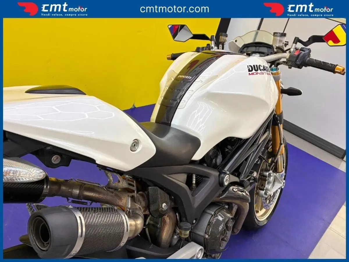 Ducati Monster 1100 S (2009-10) (12)