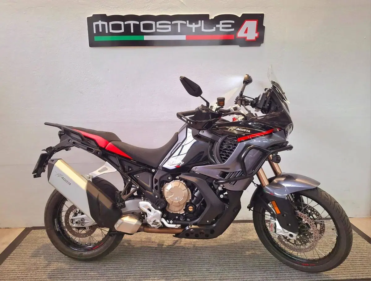 MV Agusta LXP Enduro Veloce (2026)